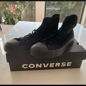 Converse high tops monochromatic black. Women’s 10, UK 8, EUR 41.5. New in box.